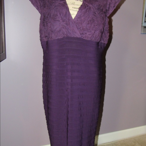 Gorgeous purple BodyCon dress BNWT - Picture 1 of 7